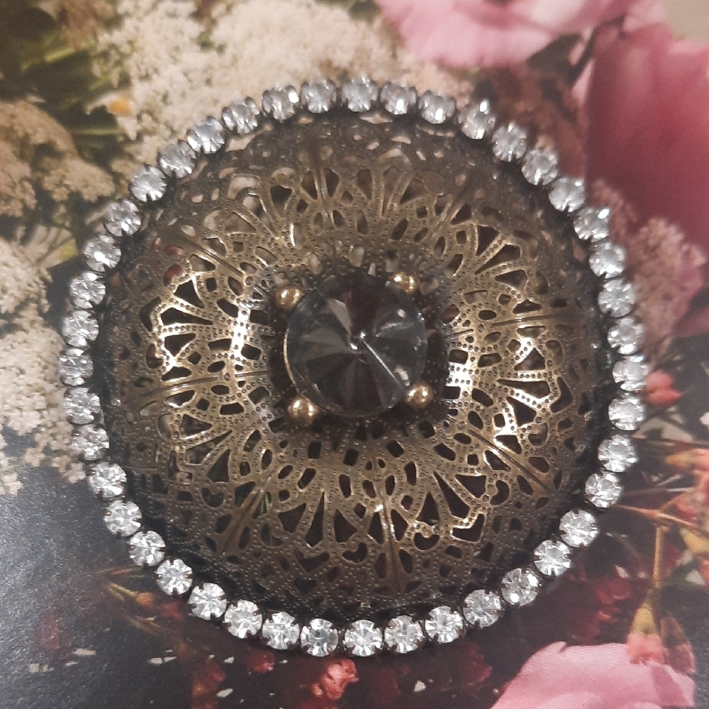 Vintage Style Brooch with Crystal Accents